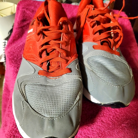 Saucony shoes - Picture 2 of 7